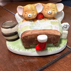Adorable Vintage House of Lloyd Christmas Holiday Mice in a Bed Candle Holder